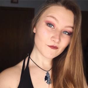 Meet your Posher, Elyse